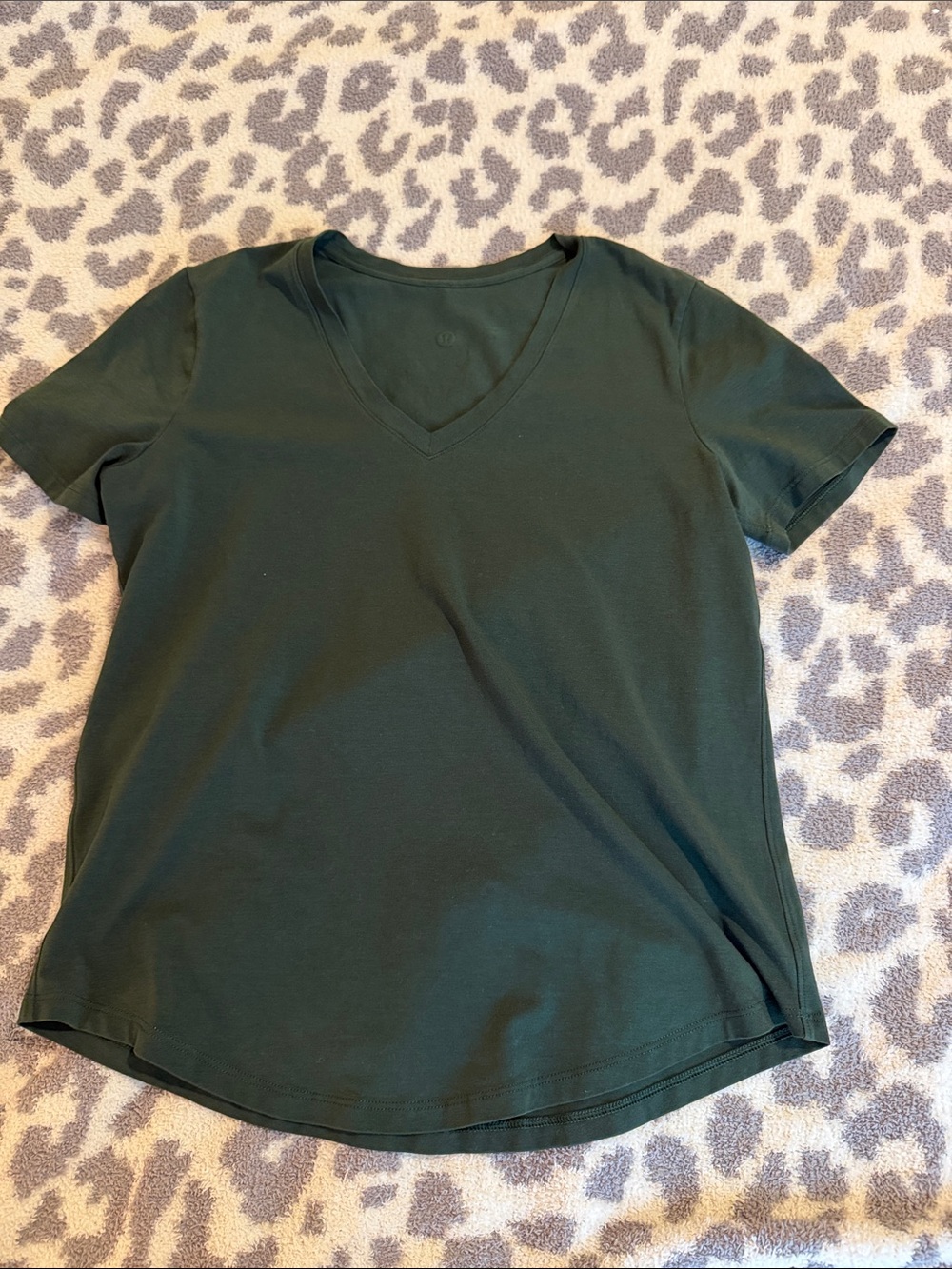 lululemon athletica Forest Green V-Neck Short Sleeve Tee